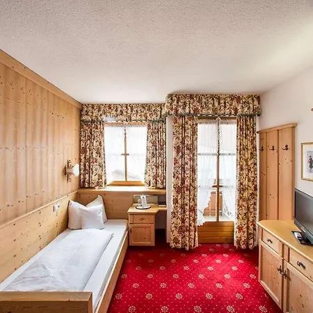 Hoelzer Braeu Otel